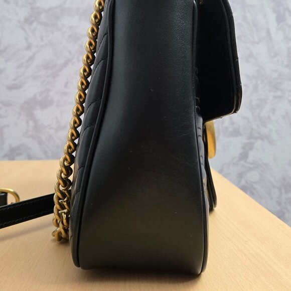 GUCCI GG Marmont Medium Matelasse Shoulder Bag Black - Picture 6 of 16